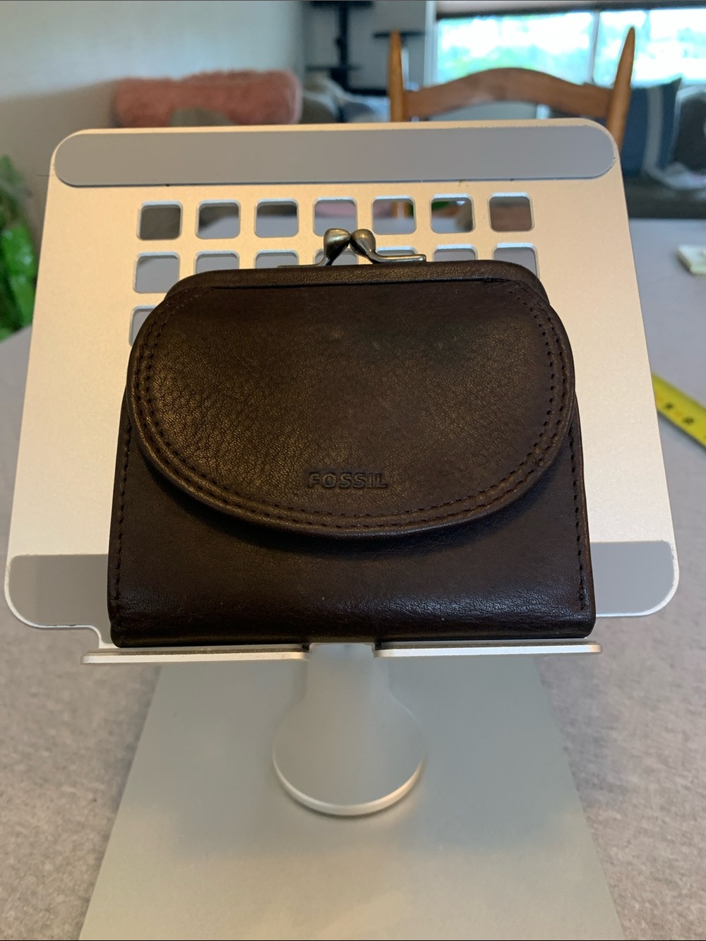 Fossil small kiss lock wallet